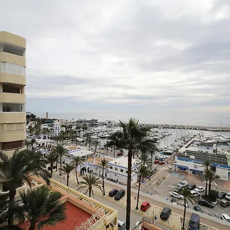 Lovely Overlooking The Port *