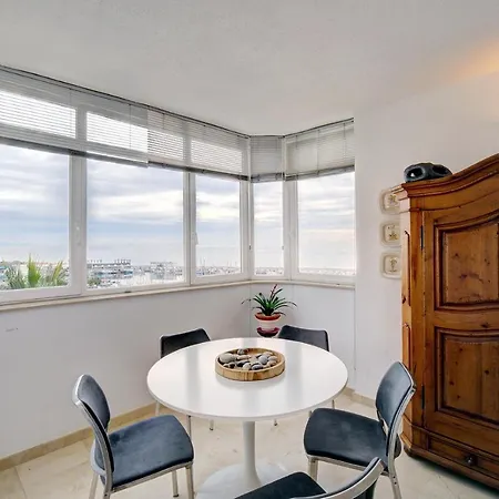 Apartment Lovely Overlooking The Port *