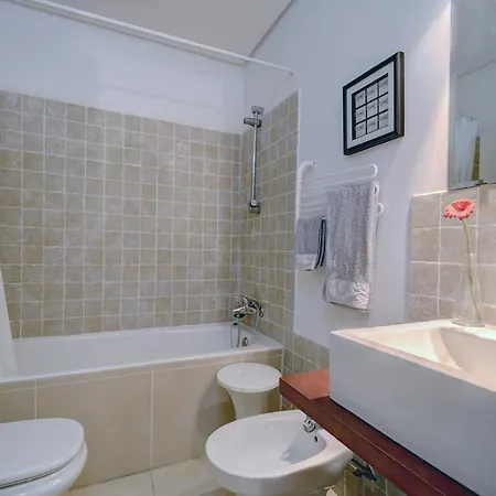 Lovely Overlooking The Port Apartment Estepona